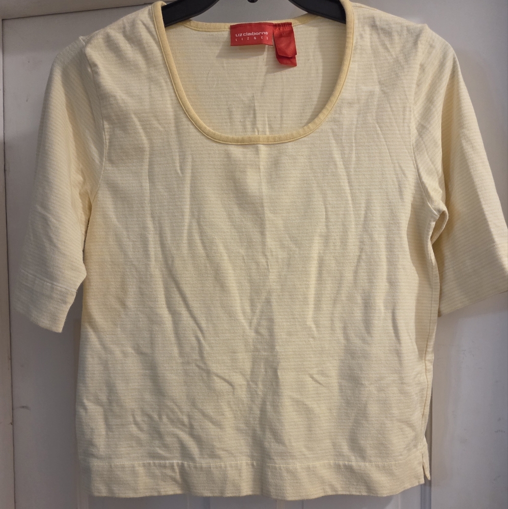 🔥💯🔥 FREE with Purchase Liz Claiborne Soft Yellow Striped Top